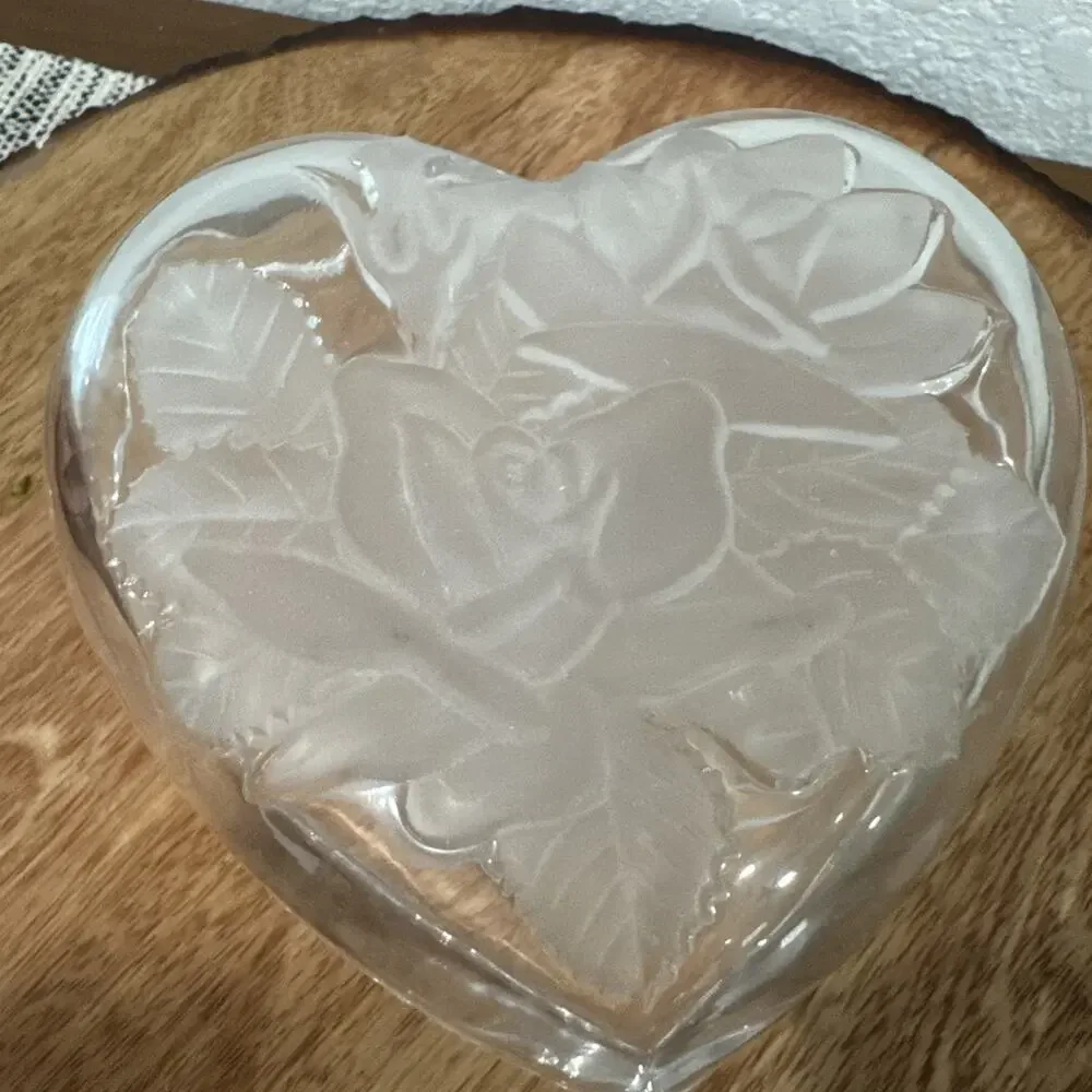 Home Beautiful Dish Crystal Covered Heart Box Rose Pearls Serve Candy Trinket Bo